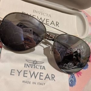 New w/case INVICTA sunglasses IEW017-37